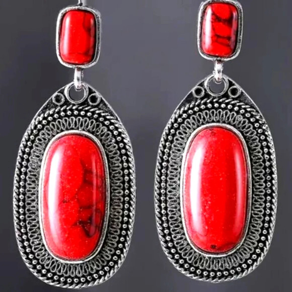 Vintage Court Style Alloy Dangle Earrings With Red Imitation Gemstones - Picture 1 of 5